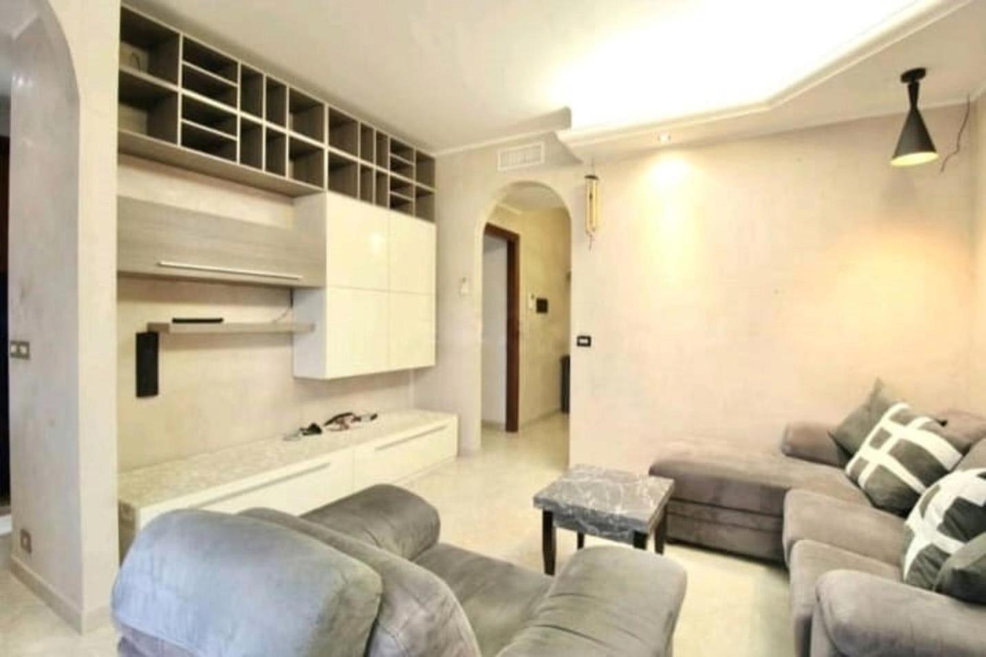 Apashort Apartment